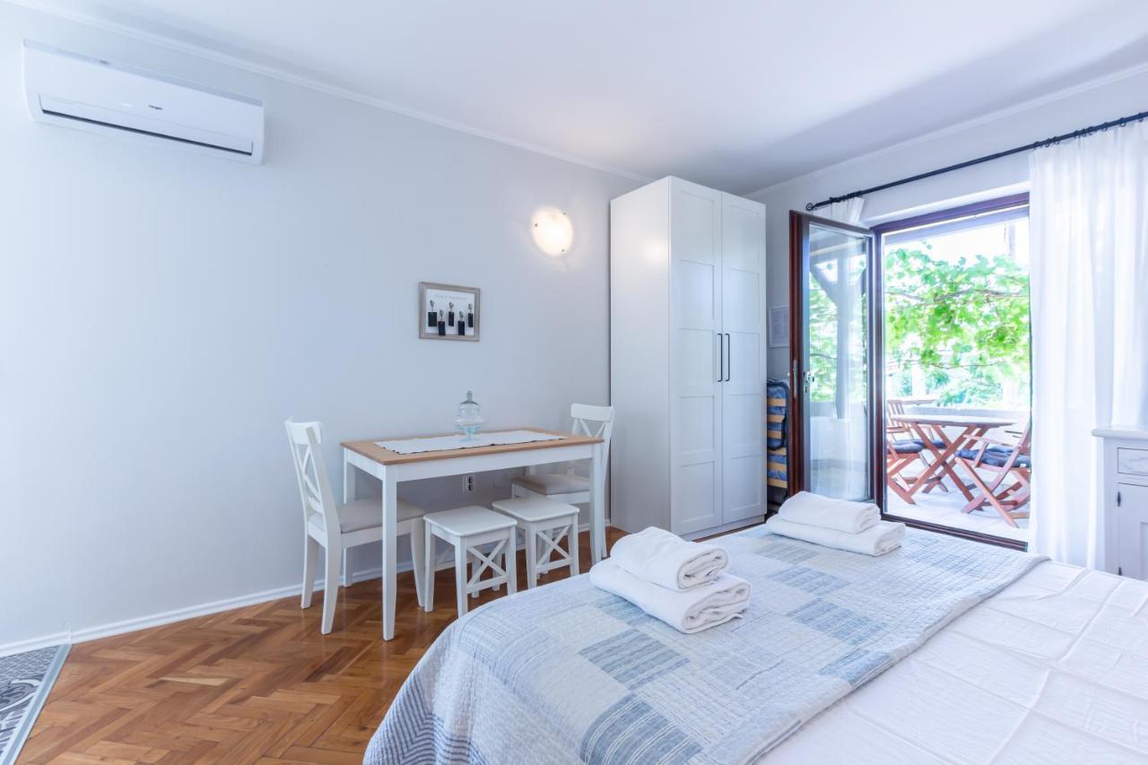 באסקה Apartments Vladan With Terrace מראה חיצוני תמונה