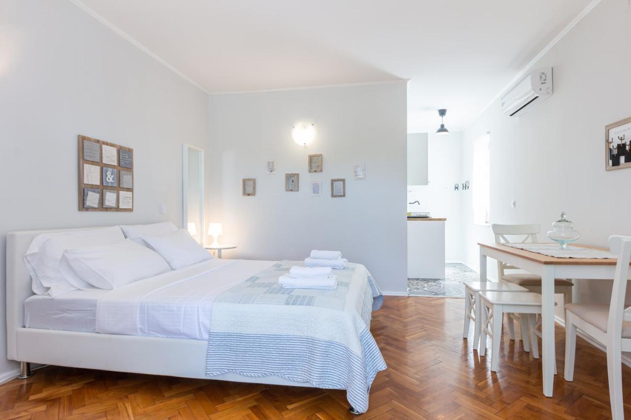 באסקה Apartments Vladan With Terrace מראה חיצוני תמונה