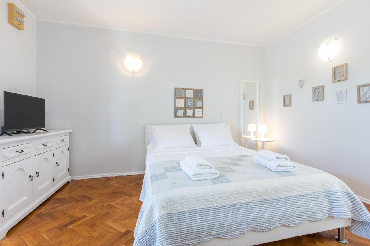 באסקה Apartments Vladan With Terrace מראה חיצוני תמונה